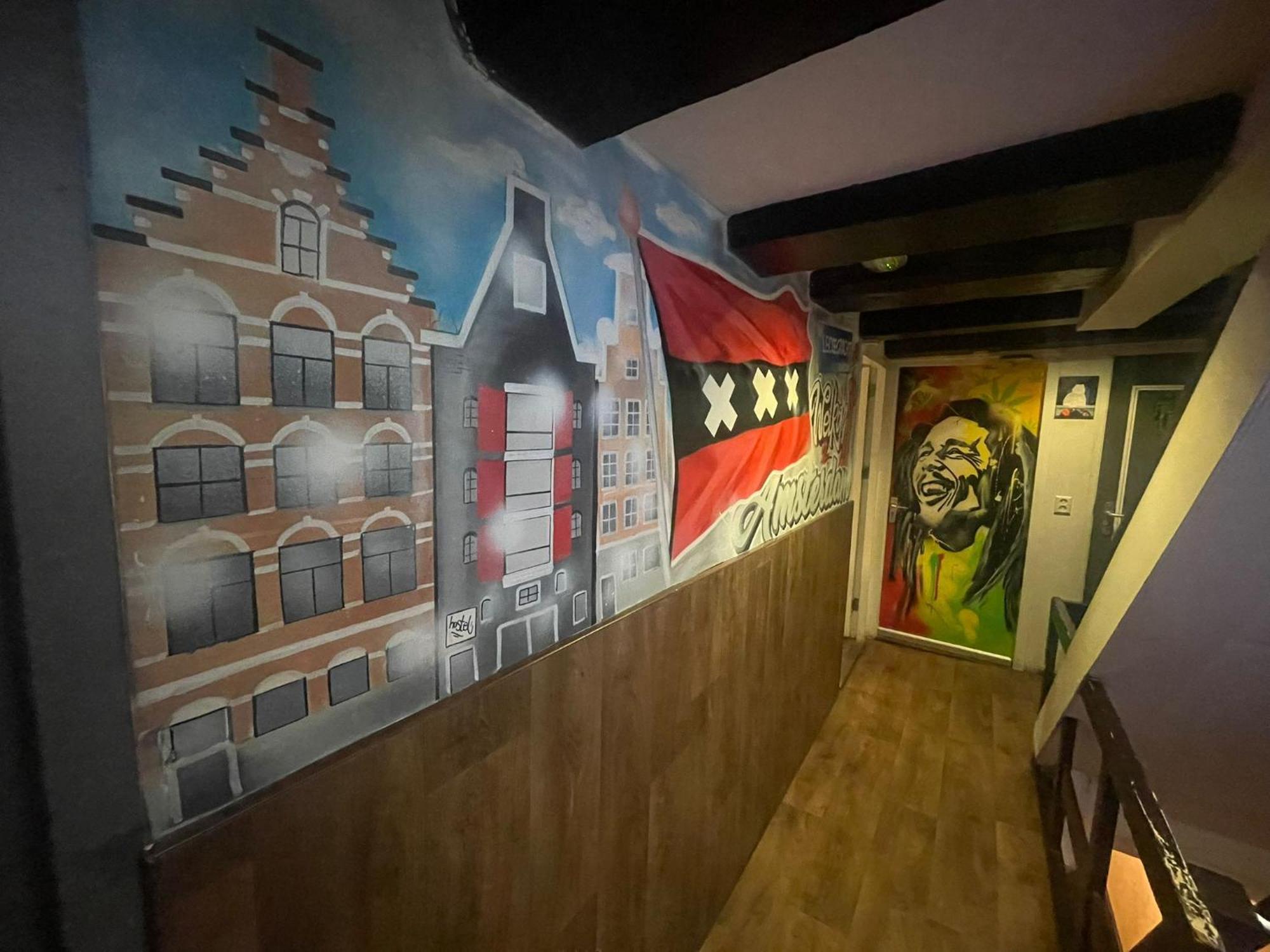 Amsterdam Downtown Hotel Canal View Екстериор снимка