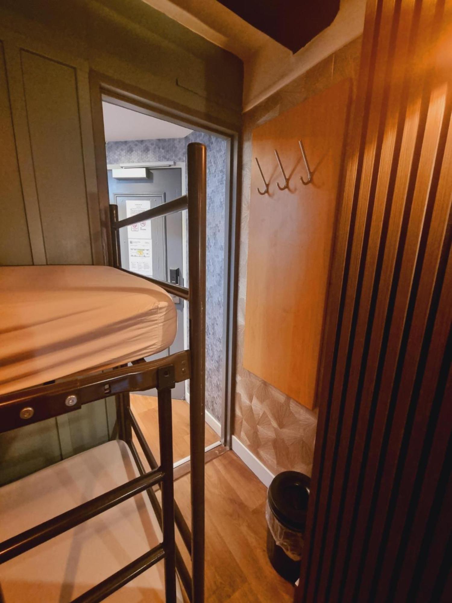 Amsterdam Downtown Hotel Canal View Екстериор снимка
