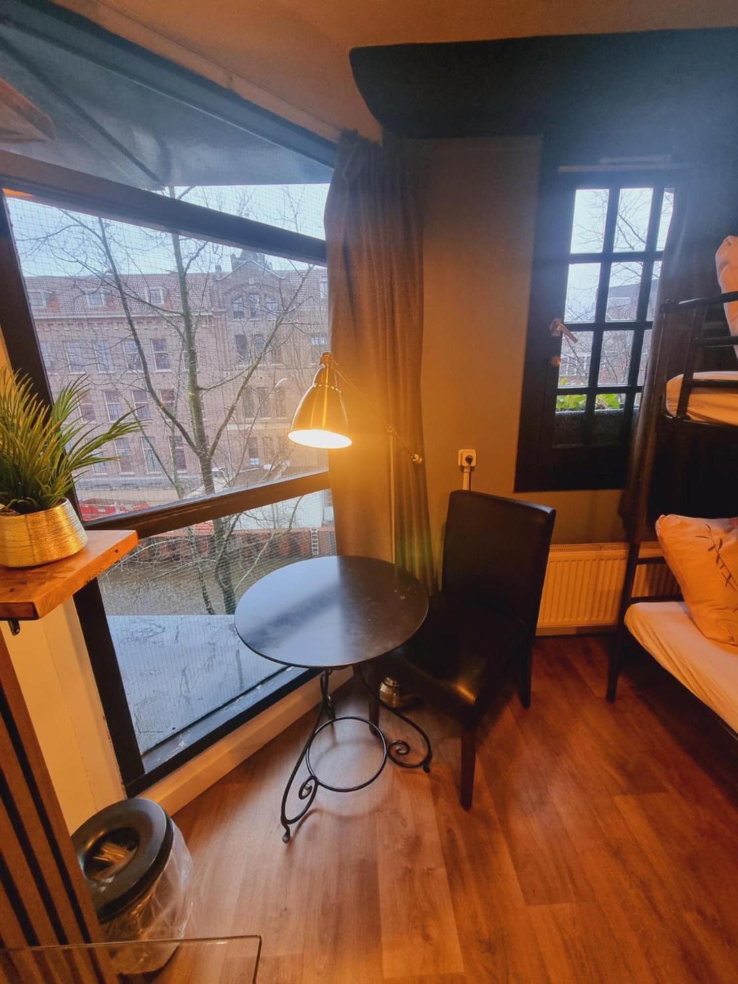 Amsterdam Downtown Hotel Canal View Екстериор снимка