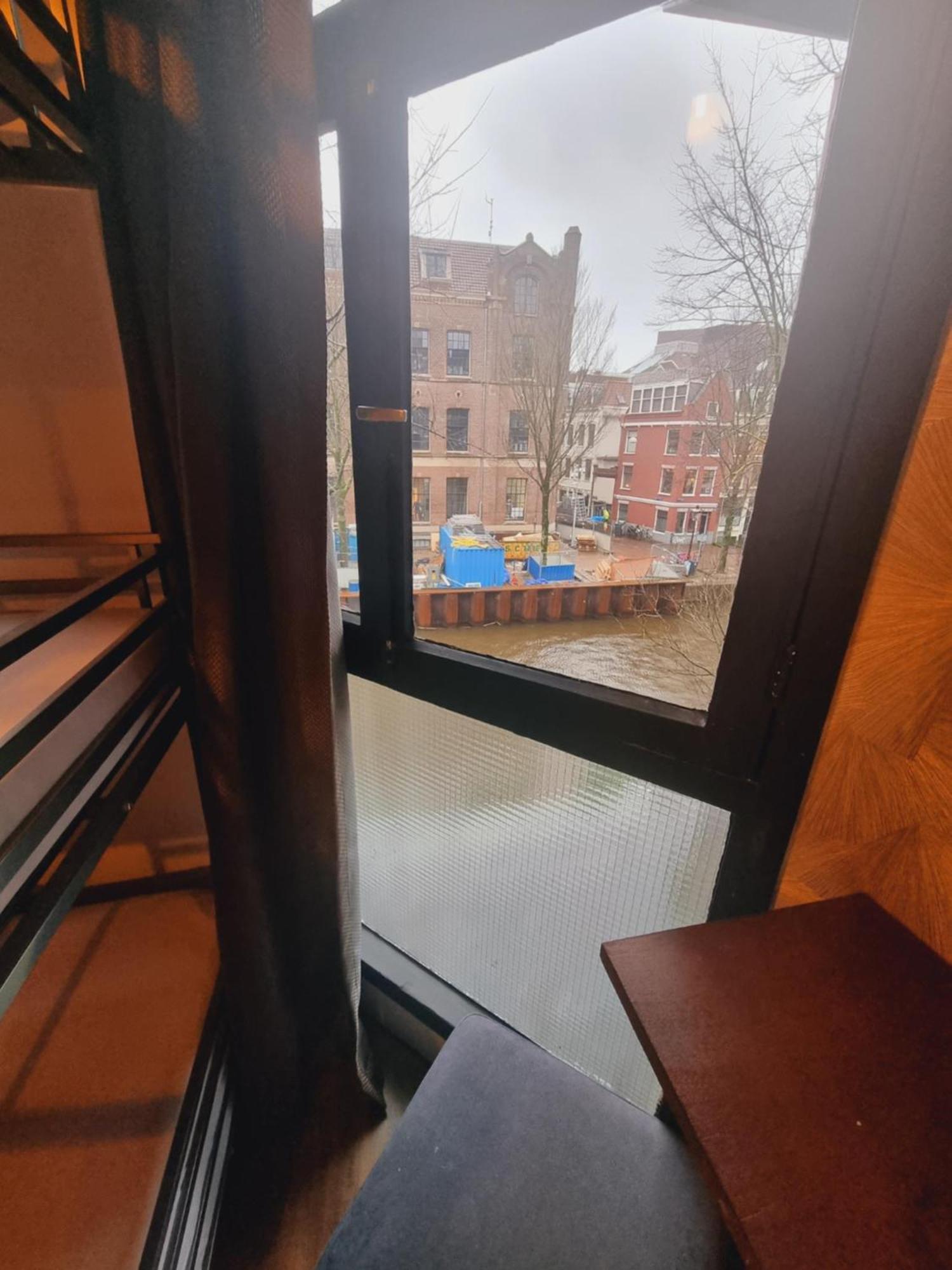 Amsterdam Downtown Hotel Canal View Екстериор снимка