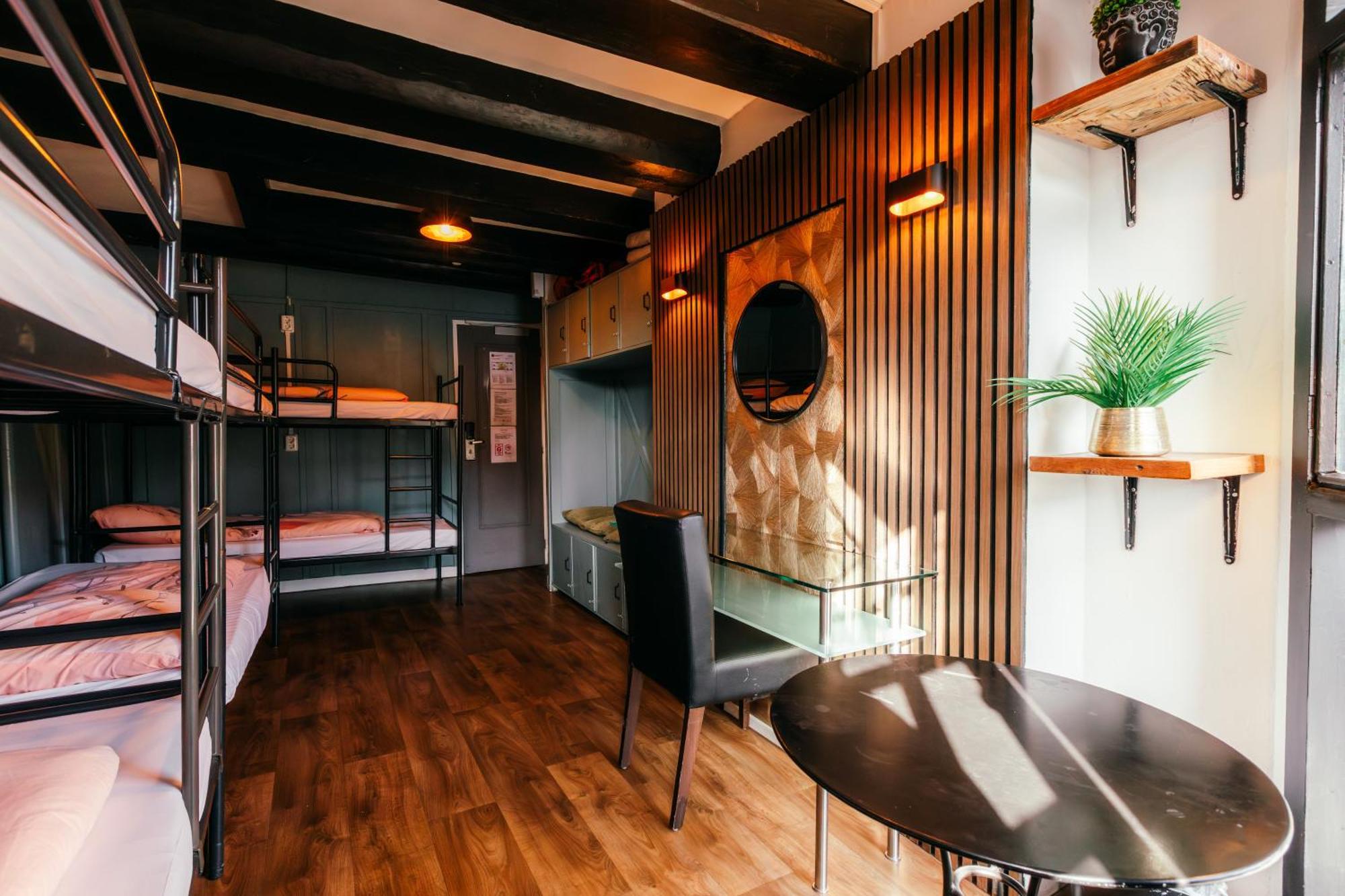 Amsterdam Downtown Hotel Canal View Екстериор снимка